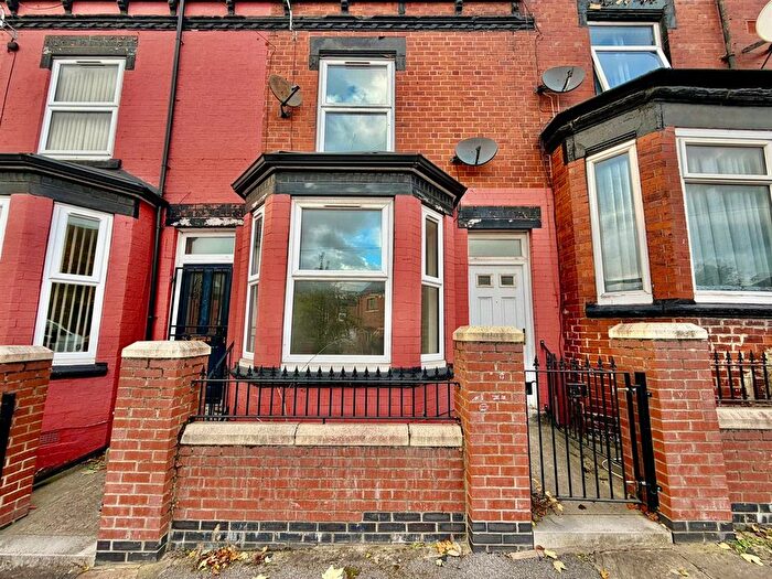 4 Bedroom Terraced House To Rent In Cross Green Crescent, East End Park, Leeds, LS9