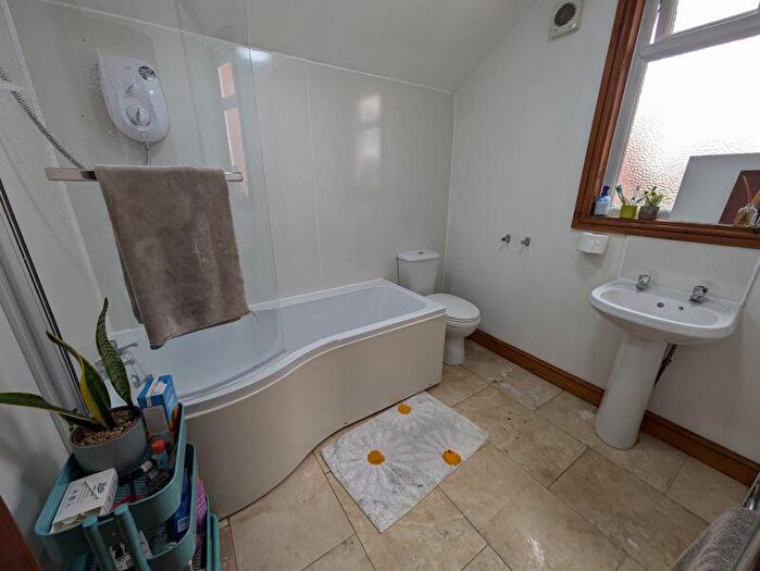 5 Bedroom Semi-Detached House To Rent In Midland Avenue, Nottingham, NG7