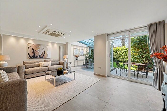 4 Bedroom Terraced House To Rent In Court Close, St. Johns Wood Park, London, NW8