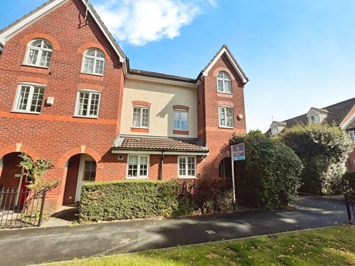 3 Bedroom End Of Terrace House To Rent In Kendal Road, Stretford, Manchester, Greater Manchester, M32