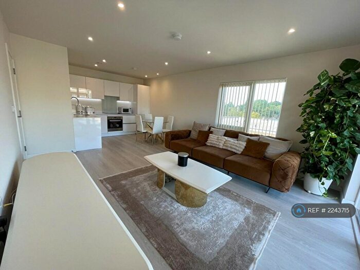 1 Bedroom Flat To Rent In Yarrow Apartments, London, NW7