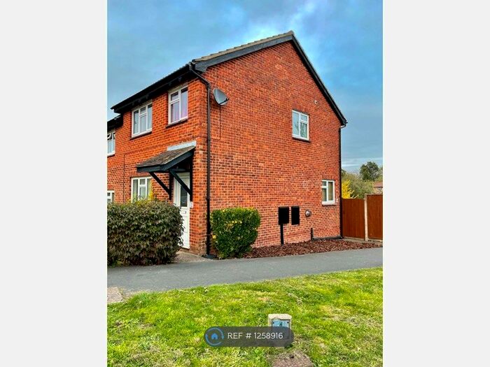 3 Bedroom End Of Terrace House To Rent In Fitzjohn Close, Guildford GU4