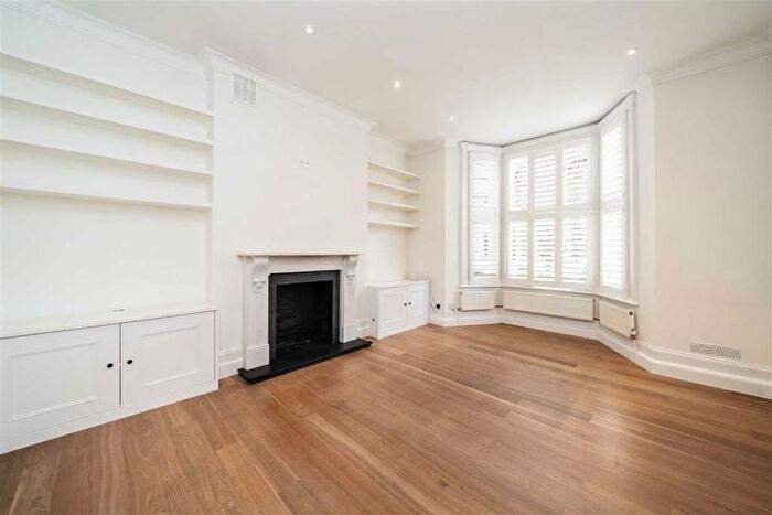 2 Bedroom Flat To Rent In Westwick Gardens, Brook Green, W14