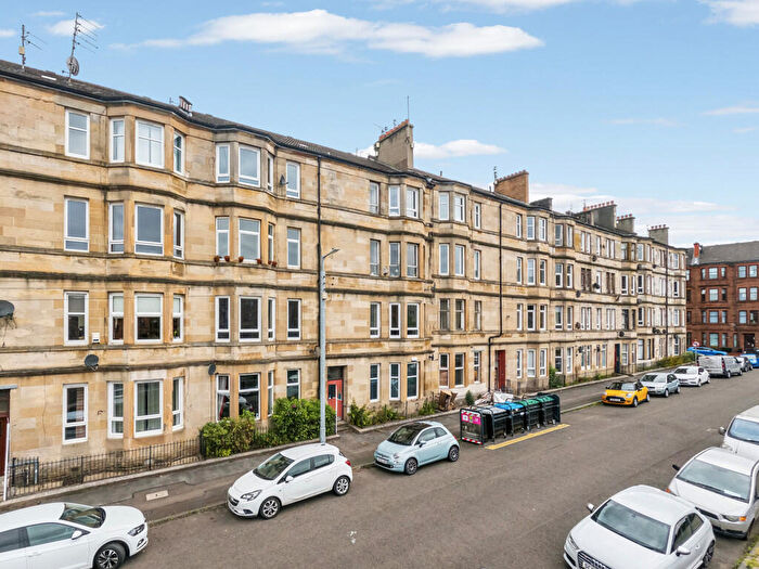 2 Bedroom Apartment To Rent In Marwick Street, Dennistoun, G31