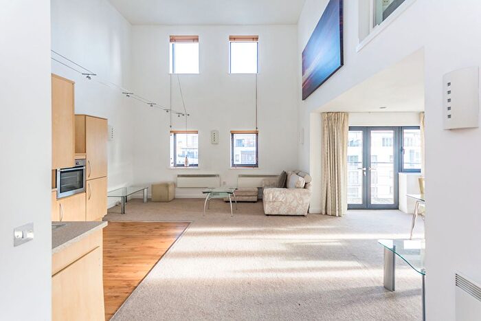 2 Bedroom Property To Rent In Watermarque, Birmingham, B16