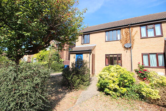 3 Bedroom End Of Terrace House To Rent In Evergreens, Cambridge, CB4