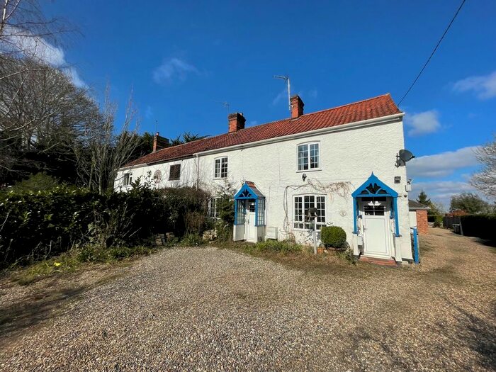 4 Bedroom Property To Rent In The Street, Brundall, Norwich, NR13