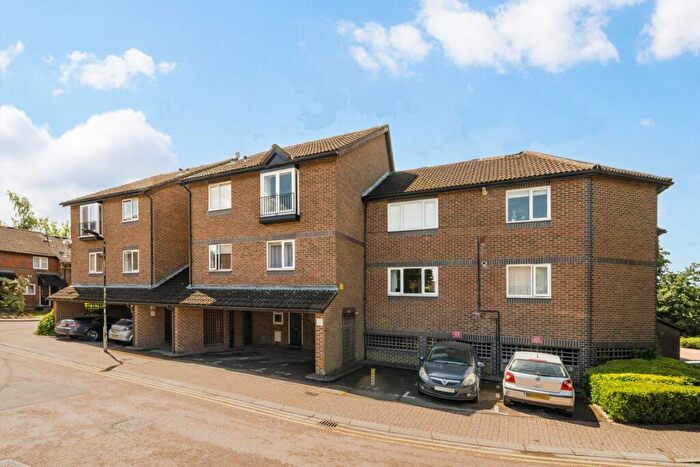 1 Bedroom Flat For Sale In Abbeyfields Close, Willesden, NW10