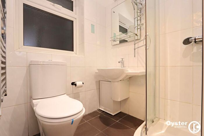 1 Bedroom Flat To Rent In Chase Side, London, N14