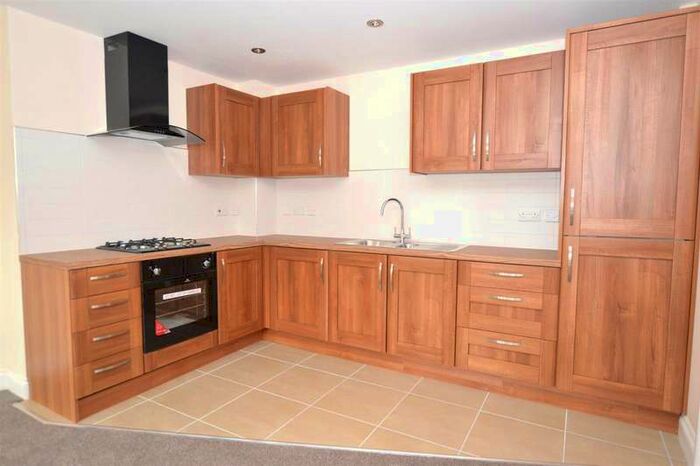 2 Bedroom Apartment To Rent In Sherborne Court, Idle, Bradford, BD10
