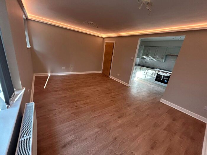 2 Bedroom Apartment To Rent In Palmerston Road, Liverpool, L18
