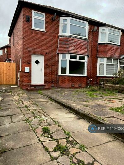 3 Bedroom Semi-Detached House To Rent In Tyldesley Old Road, Atherton, Manchester, M46