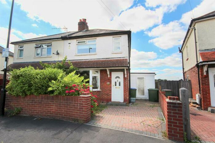 3 Bedroom Semi-Detached House To Rent In Warren Crescent, Southampton, SO16
