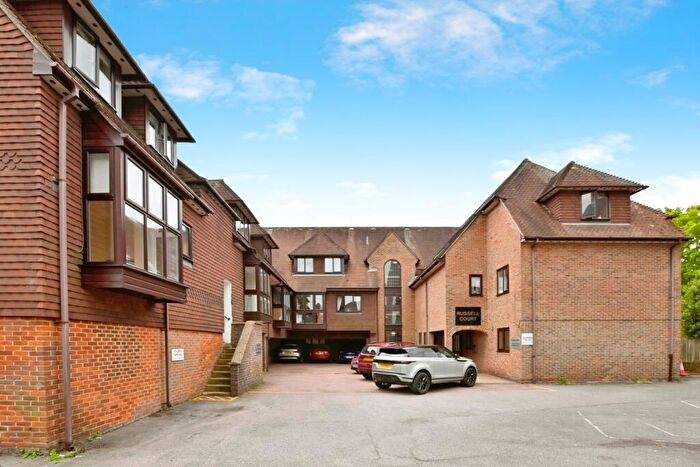 1 Bedroom Flat For Sale In Russell Court, Midhurst, West Sussex, GU29