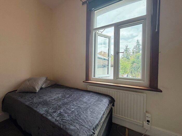 Studio To Rent In Willoughby Lane, London, N17