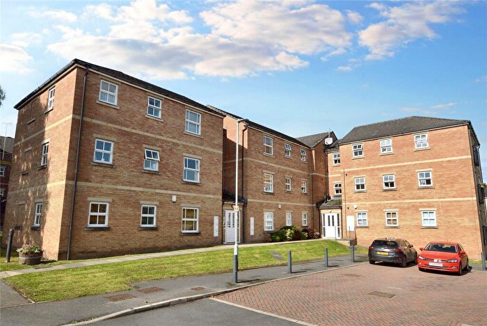 2 Bedroom Apartment For Sale In Broom Mills Road, Farsley, Pudsey, West Yorkshire, LS28