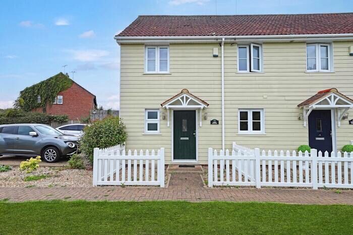 2 Bedroom End Of Terrace House For Sale In Cripsey Avenue, Ongar, CM5