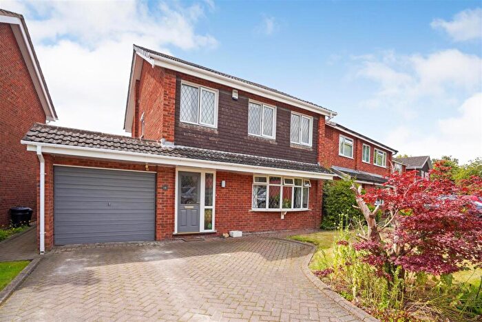 4 Bedroom Detached House For Sale In Newborough Close, Austrey, CV9