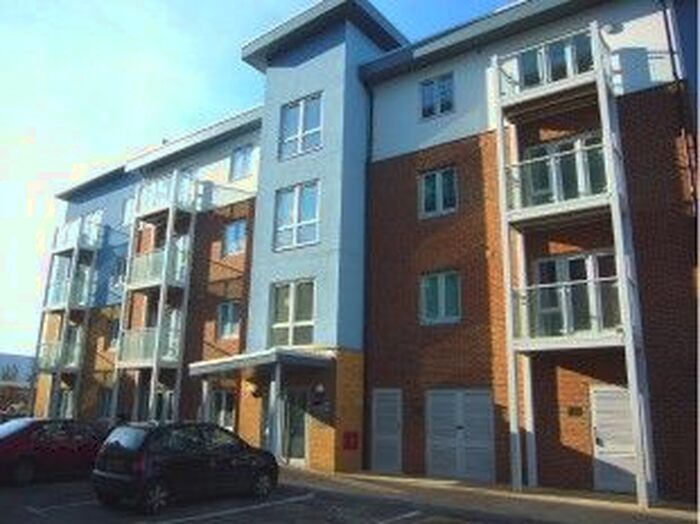 1 Bedroom Flat To Rent In Foundry Court, Slough, SL2
