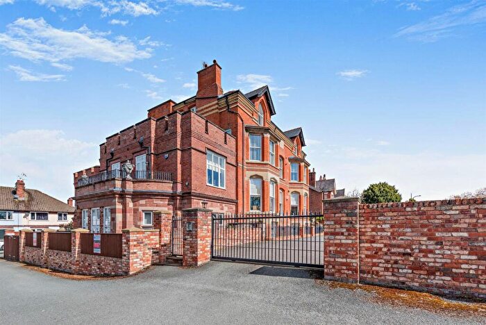 4 Bedroom Apartment For Sale In Redland House, Hough Green, Chester, CH4