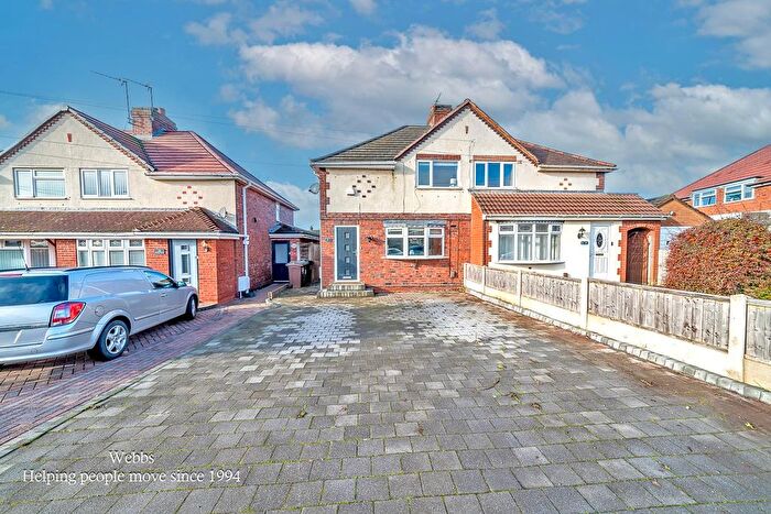 2 Bedroom Semi-Detached House For Sale In Broad Lane, Pelsall, Walsall, WS4