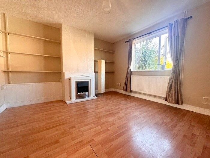 3 Bedroom Property To Rent In Vernham Grove, Bath, BA2