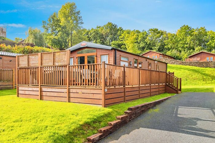 2 Bedroom Lodge For Sale In The Fairways, Chudleigh, Newton Abbot, TQ13