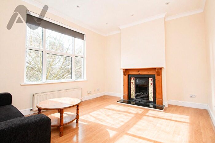 2 Bedroom Maisonette To Rent In Bavaria Road, Holloway, London, N19