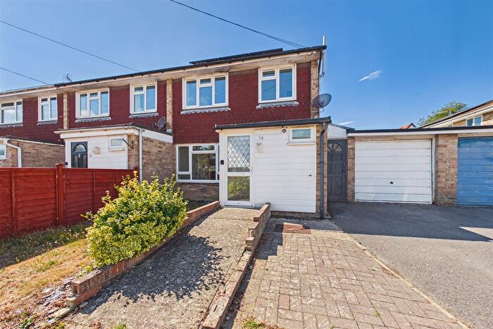 3 Bedroom End Of Terrace House For Sale In Elm Tree Close, Selsey, Chichester, PO20