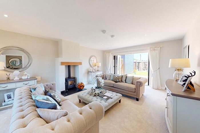 4 Bedroom Detached House For Sale In Station Road, Felsted, Essex, CM6