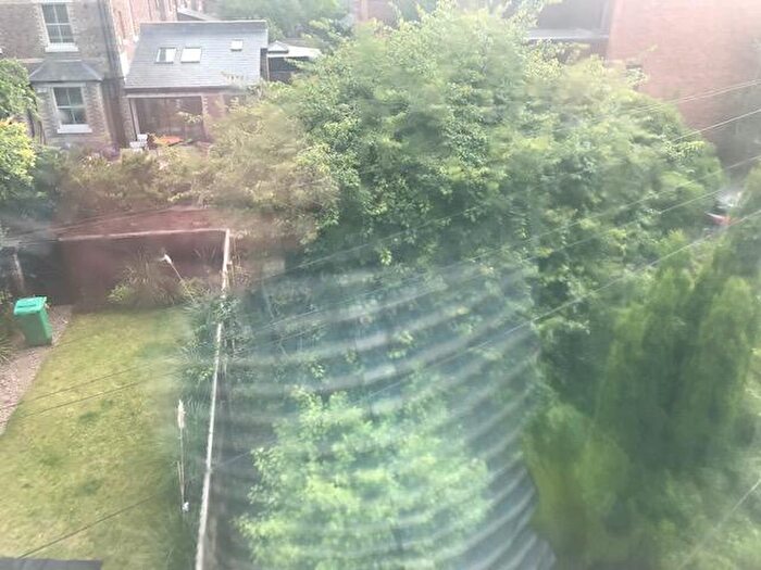 2 Bedroom Flat To Rent In Barlow Moor Road, Manchester, Greater Manchester, M20