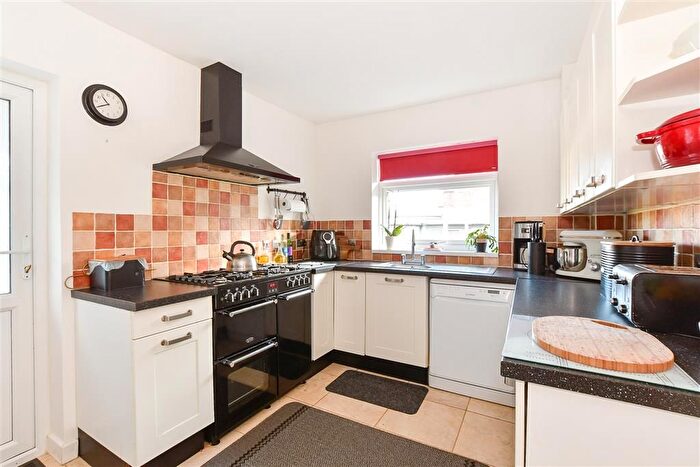 3 Bedroom Detached Bungalow For Sale In Windsor Drive, Shanklin, Isle Of Wight, PO37