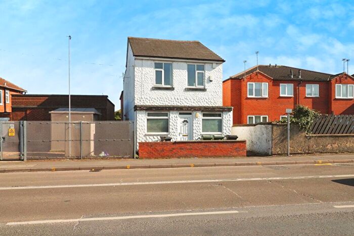 2 Bedroom House For Sale In Derby Road, Loughborough, LE11