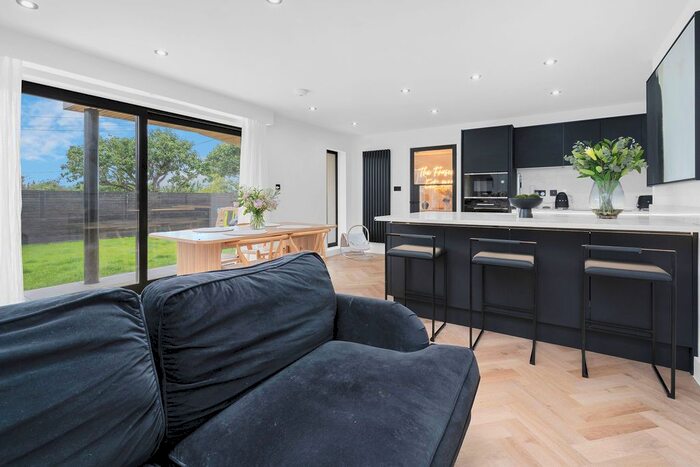 4 Bedroom Detached House To Rent In Main Street, Pathhead, Midlothian, EH37