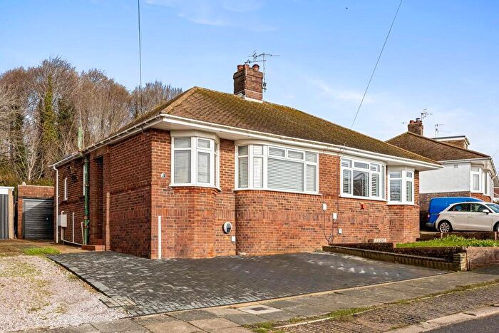 3 Bedroom Semi-Detached House For Sale In High Park Avenue, Hove, BN3