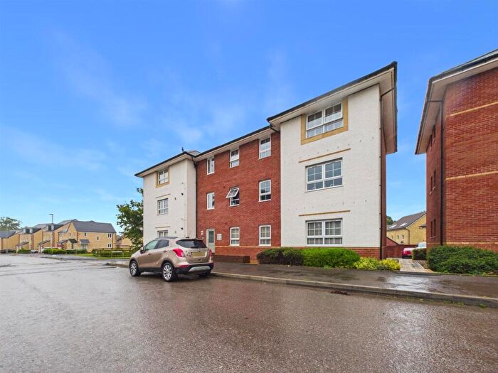 2 Bedroom Apartment For Sale In Gainey Gardens, Chippenham, SN15