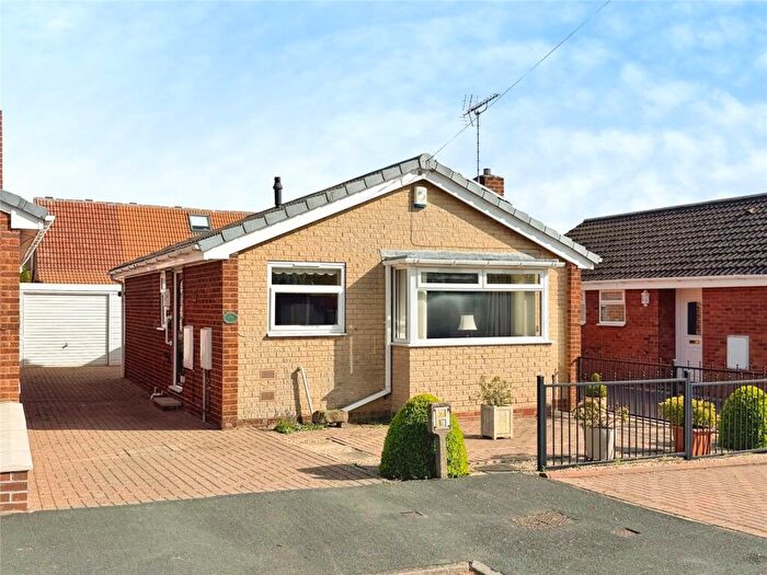2 Bedroom Bungalow For Sale In Far Moor Close, Harlington, Doncaster, South Yorkshire, DN5