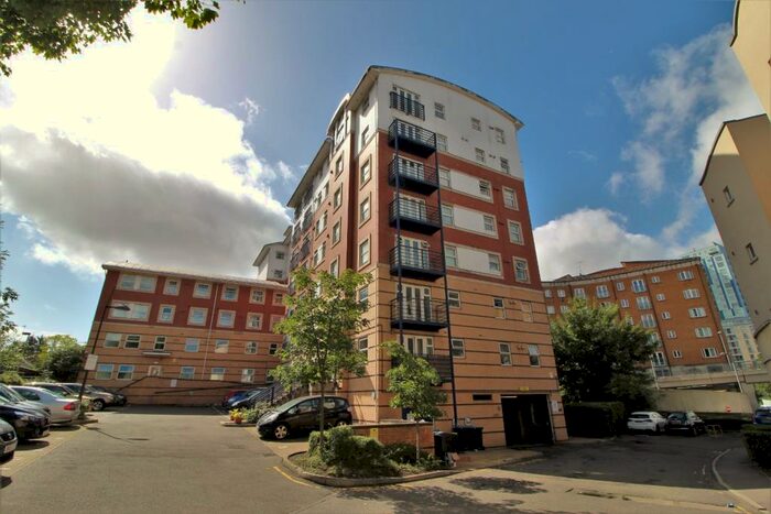1 Bedroom Apartment To Rent In Room To Rent - The Spires, Selden Hill, Hemel Hempstead, Hertfordshire, HP2