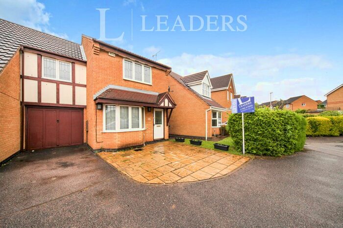 3 Bedroom Property To Rent In Haycroft, Luton, LU2