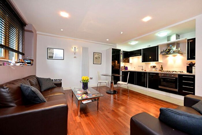 1 Bedroom Flat To Rent In Cable Street, London, E1