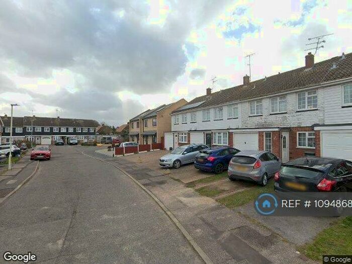 3 Bedroom Detached House To Rent In Darrell Close, Chelmsford, CM1