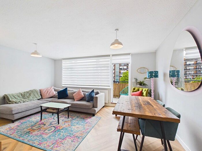 2 Bedroom Apartment To Rent In Marden Square, Bermondsey, SE16