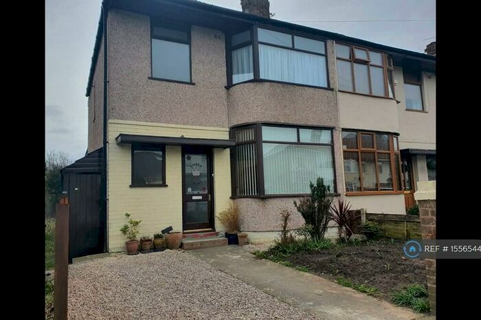 3 Bedroom End Of Terrace House To Rent In Faringdon Avenue, Blackpool, FY4