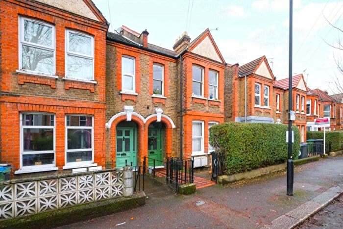 1 Bedroom Flat To Rent In Carr Road, Walthamstow, E17