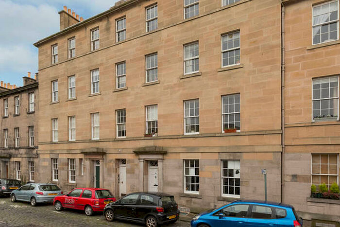 1 Bedroom Flat To Rent In Cheyne Street, Stockbridge, Edinburgh, EH4
