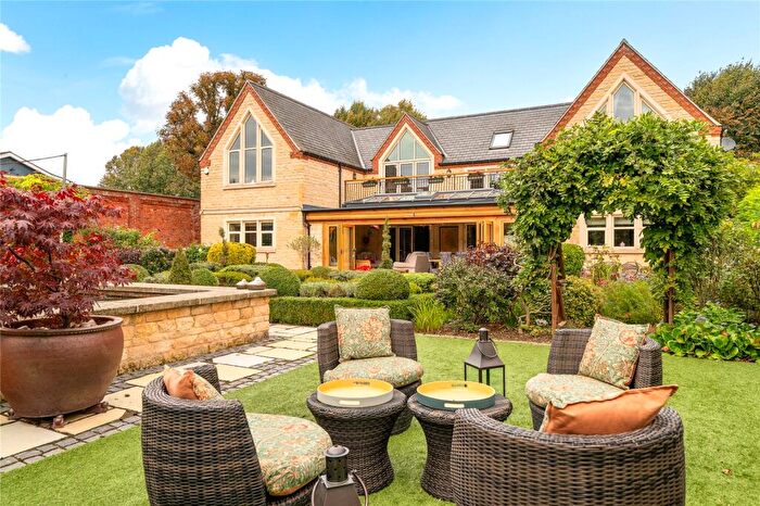 4 Bedroom Detached House For Sale In James Street, Lincoln, Lincolnshire, LN2