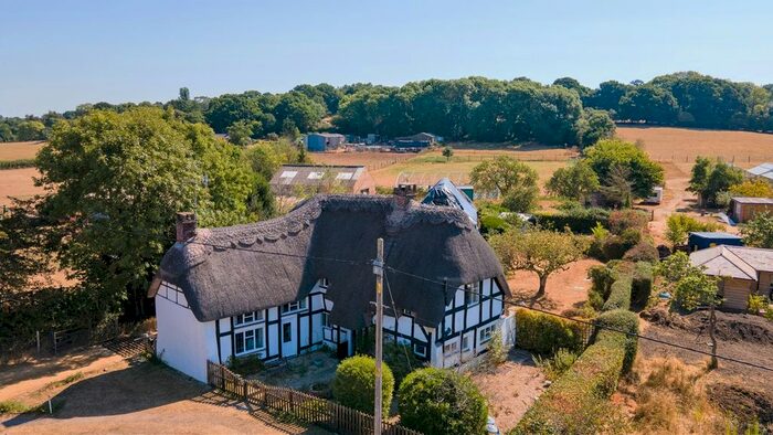 3 Bedroom Cottage For Sale In South Gorley, Fordingbridge, SP6