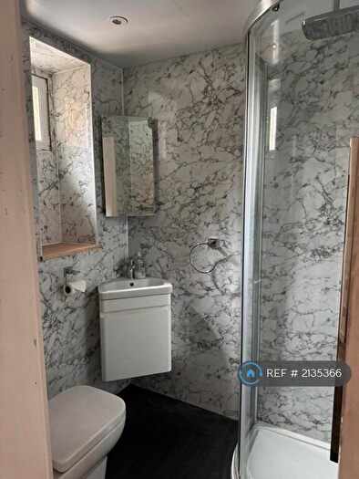 1 Bedroom Flat To Rent In Kelvin Drive, Glasgow, G20