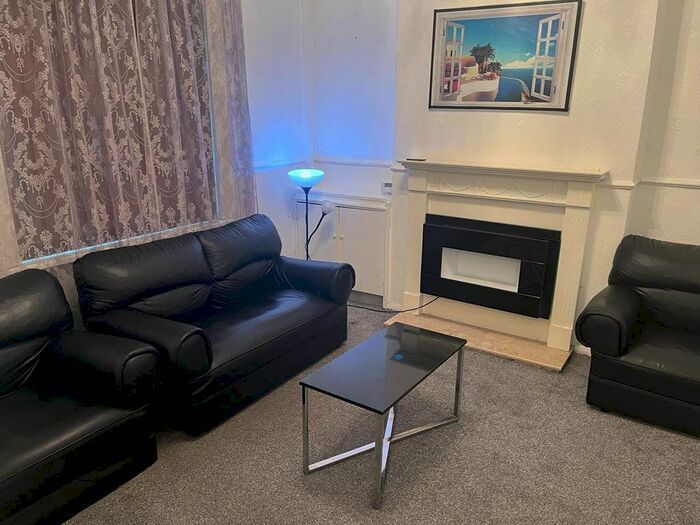 2 Bedroom Terraced House To Rent In Powlett Street, Darlington, DL3