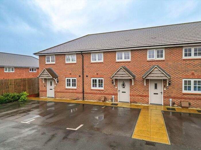 2 Bedroom Terraced House For Sale In Hadrian Way, Nuneaton, CV11